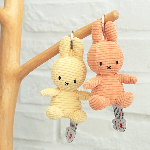 マークスインターナショナル Miffy Corduroy コーデュロイミッフィー 10cm Butter Cream keychain BON TON TOYS