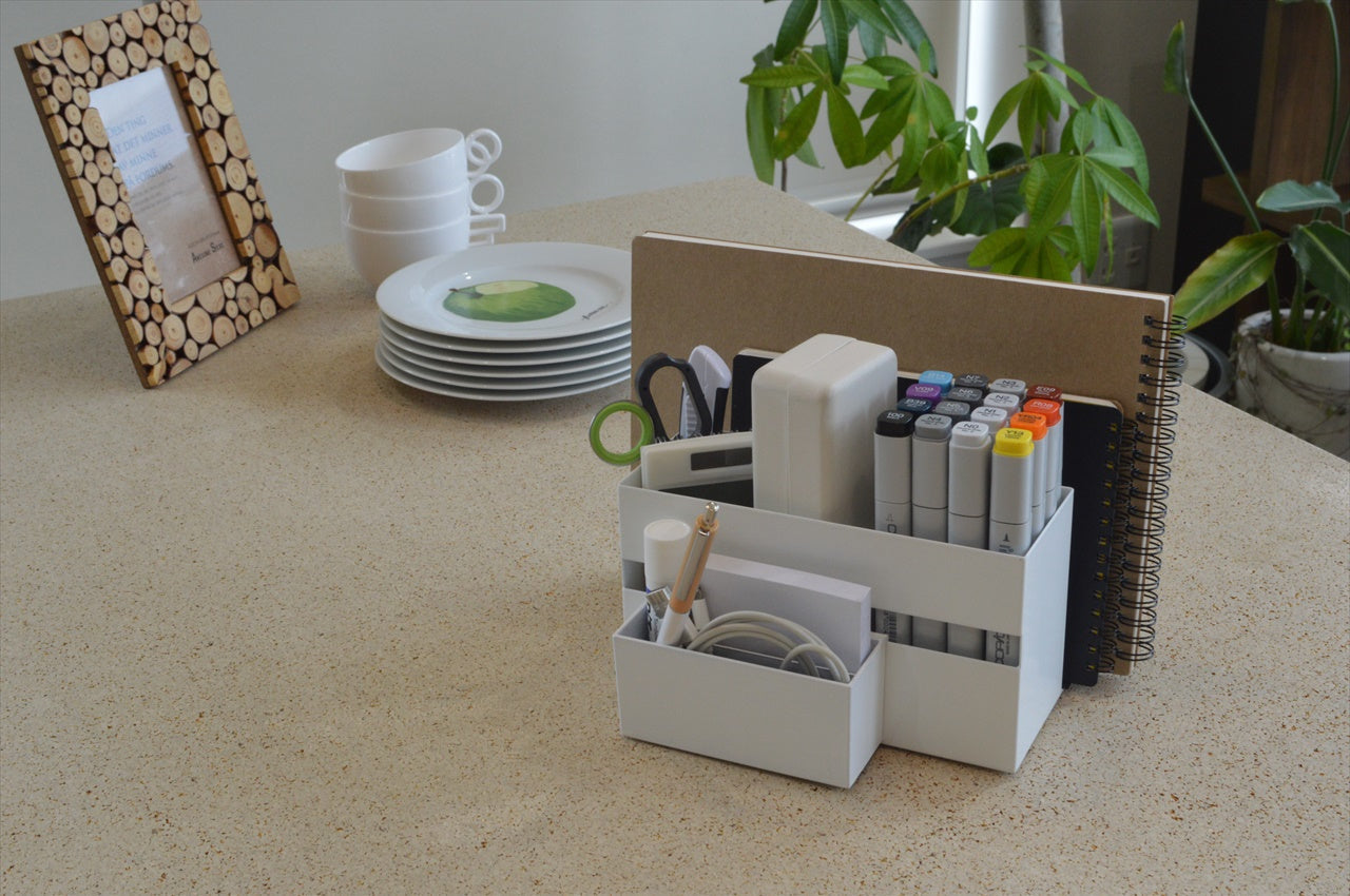 COLLEND コレンド Remote Control & Tablet Holder With Pocket リモコン&タブレットホルダー(ポケット付) リモコンホルダー タブレットホルダー